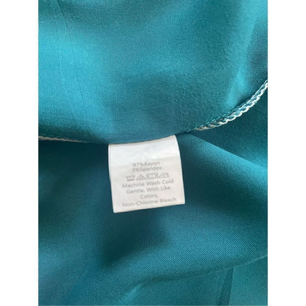 ROBE Size M - Picture 5 of 7